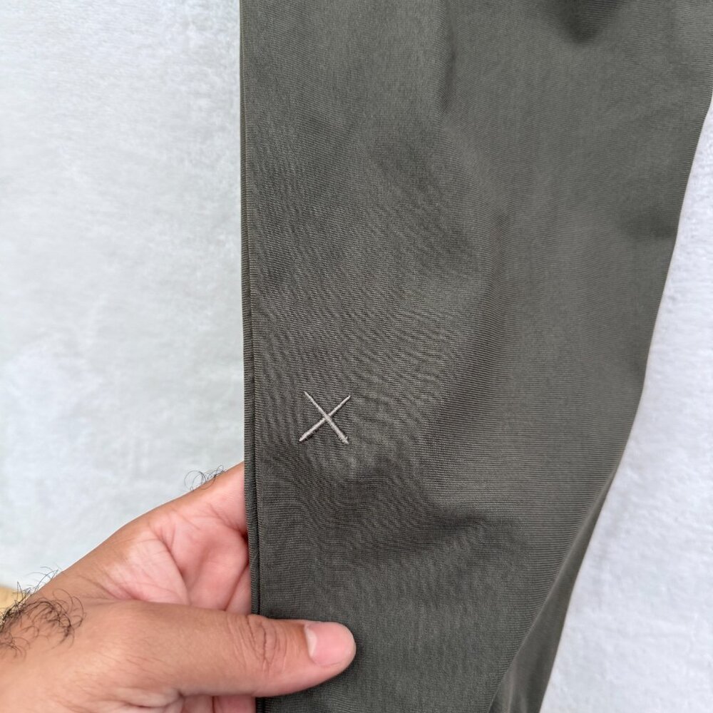 Cuts Pants Mens XL 32x29 Green Chino Golf Performance Tapered Leg Stretch Sports - Picture 10 of 12